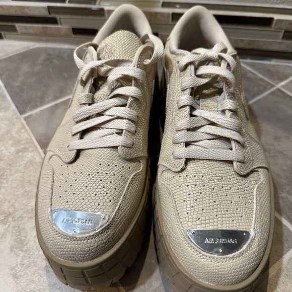Air Jordan 1 Brooklyn Low - Picture 2 of 6